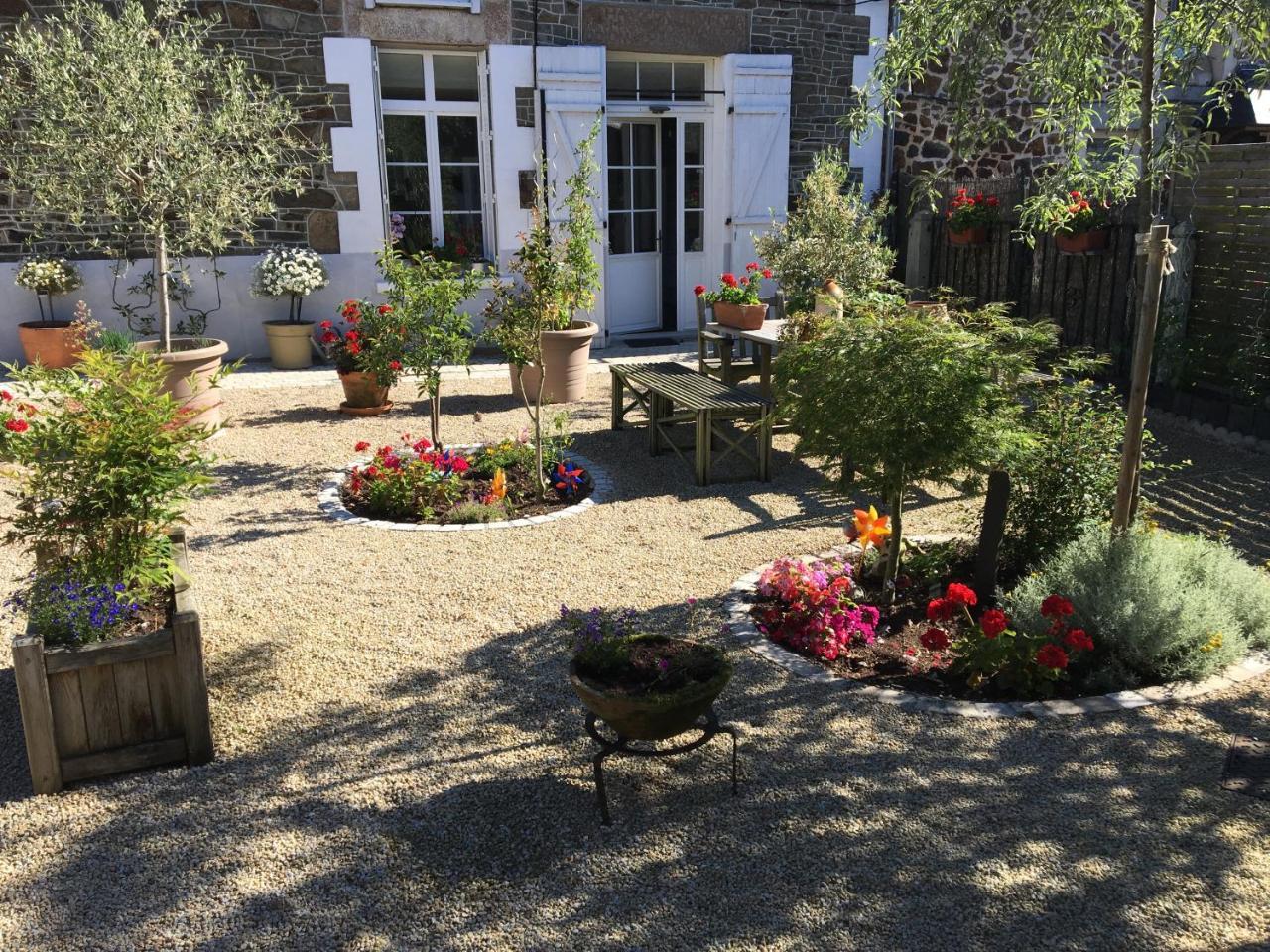 Kirribilli Bed & Breakfast Pleine-Fougères Exterior foto